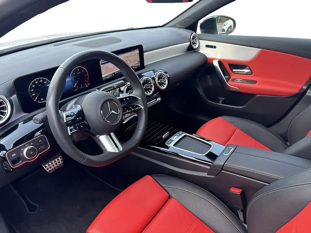 Mercedes-Benz A 220 - Thumbnail 9