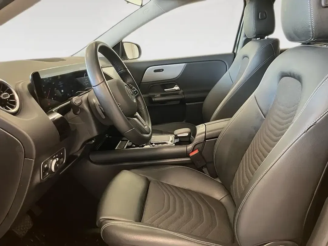 Mercedes-Benz GLA 250 - Thumbnail 11