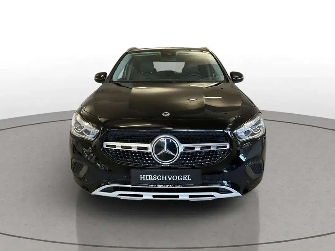 Mercedes-Benz GLA 250 - Thumbnail 3