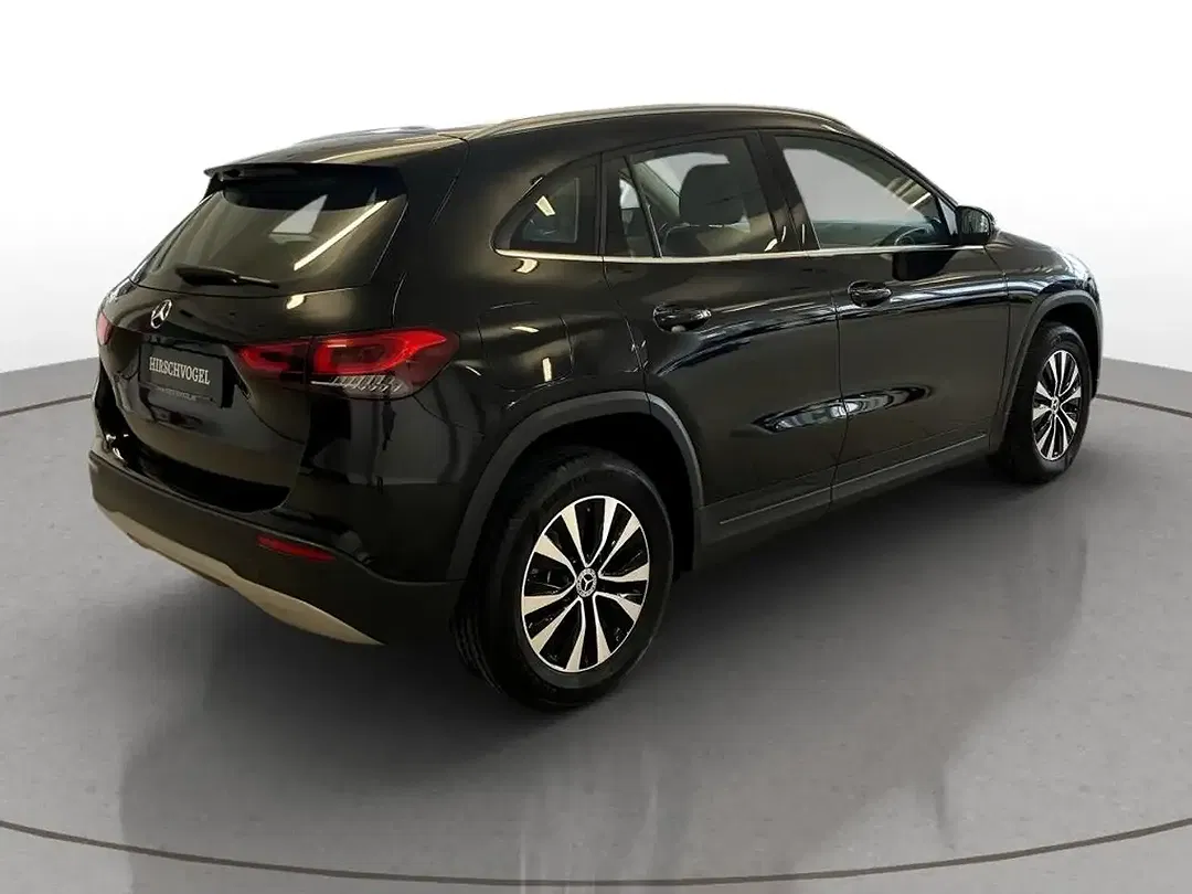Mercedes-Benz GLA 250 - Thumbnail 5