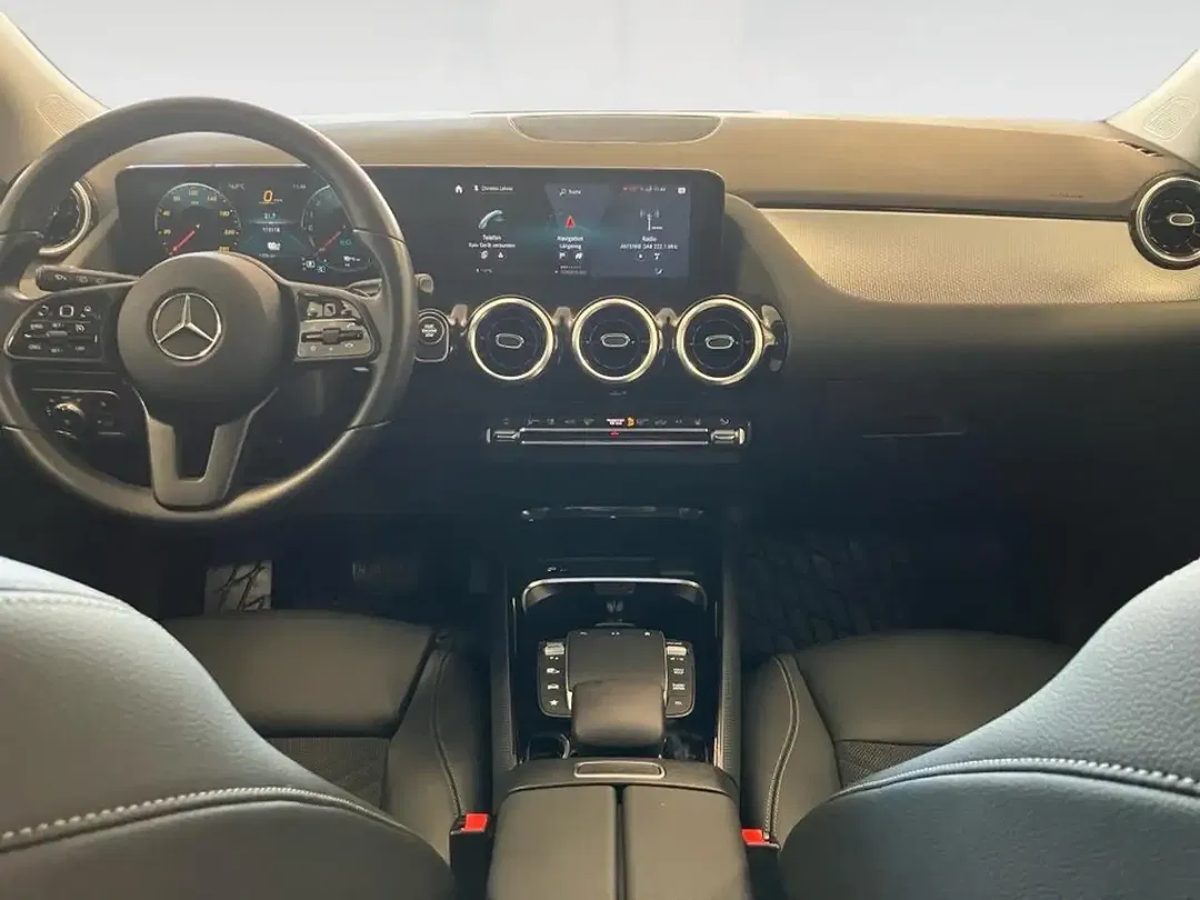 Mercedes-Benz GLA 250 - Thumbnail 8