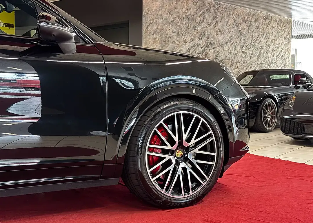 Porsche Cayenne - Thumbnail 10
