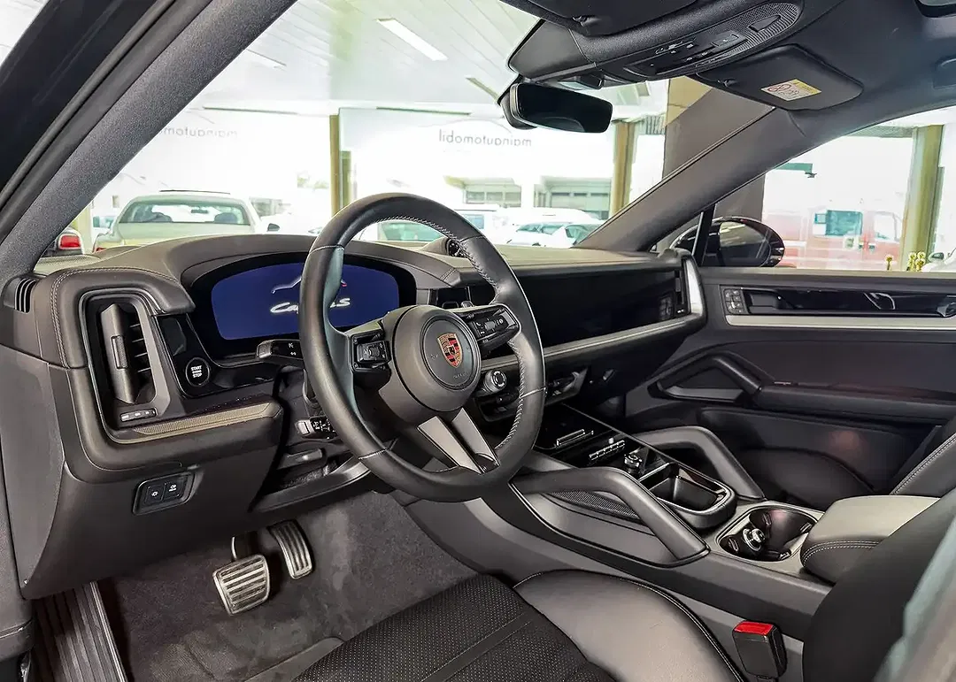 Porsche Cayenne - Thumbnail 17