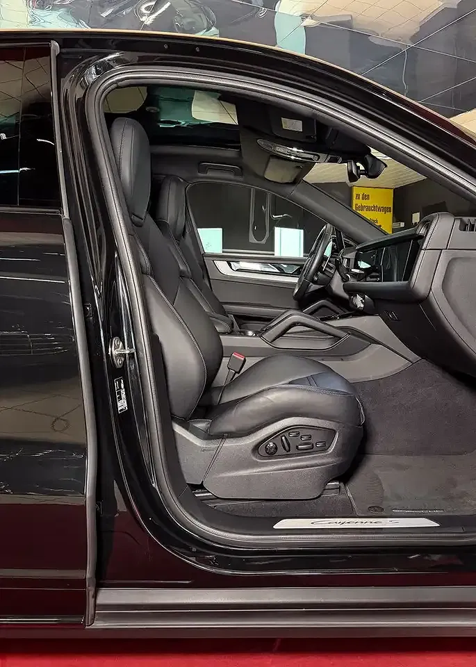 Porsche Cayenne - Thumbnail 32