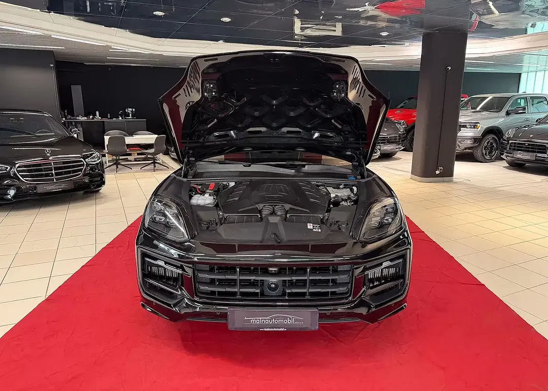 Porsche Cayenne - Thumbnail 39