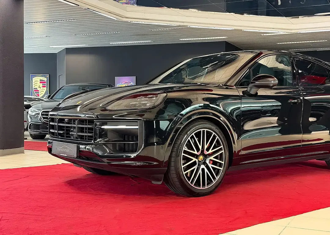 Porsche Cayenne - Thumbnail 4