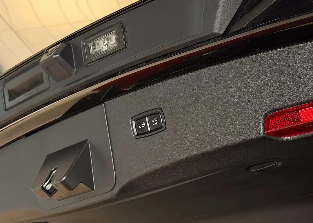 Porsche Cayenne - Thumbnail 43