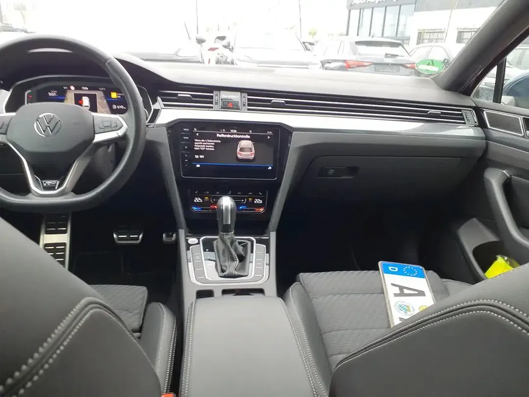 Volkswagen Passat Variant - Thumbnail 9