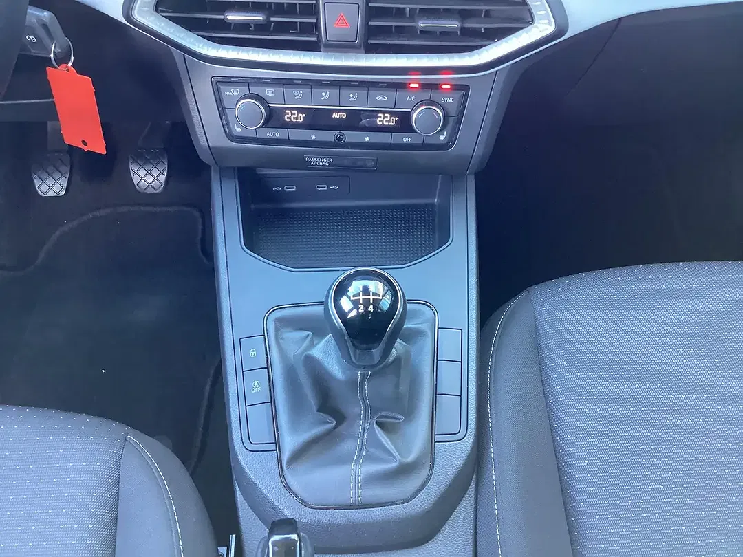 SEAT Ibiza - Thumbnail 10