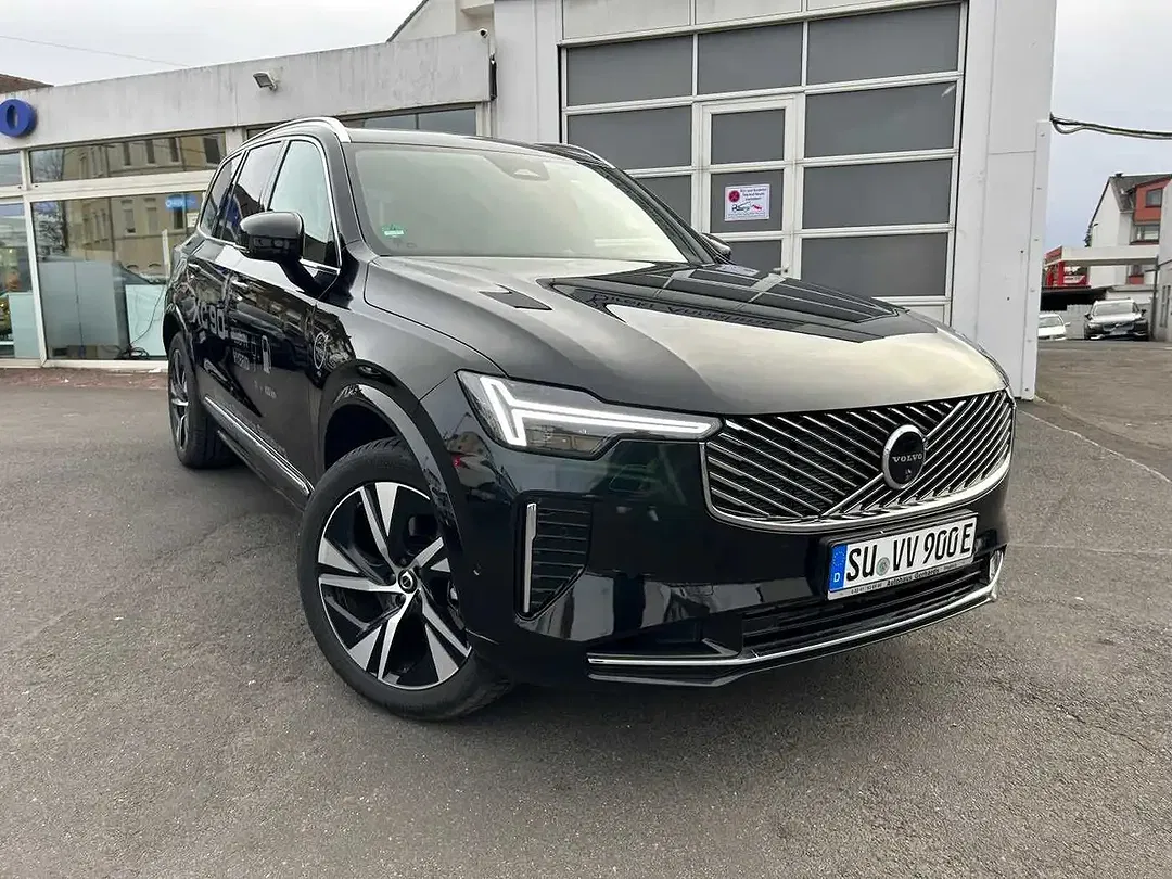 Volvo XC90 - Thumbnail 3