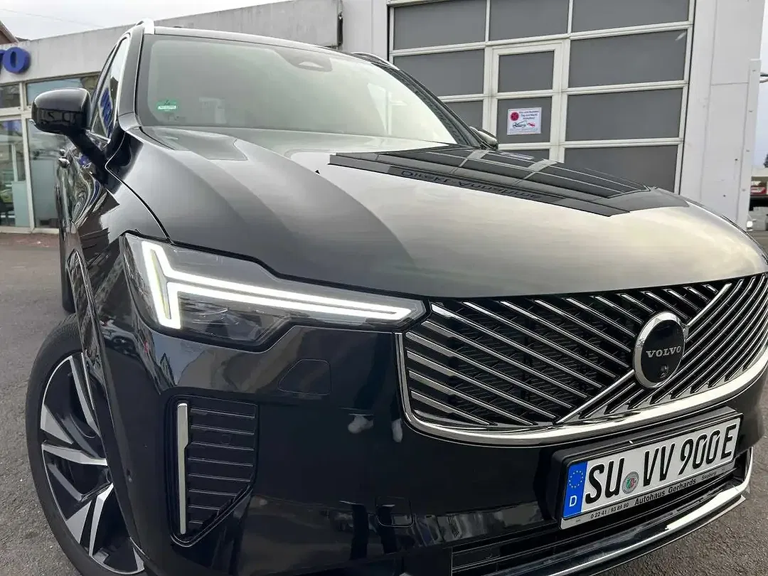 Volvo XC90 - Thumbnail 4