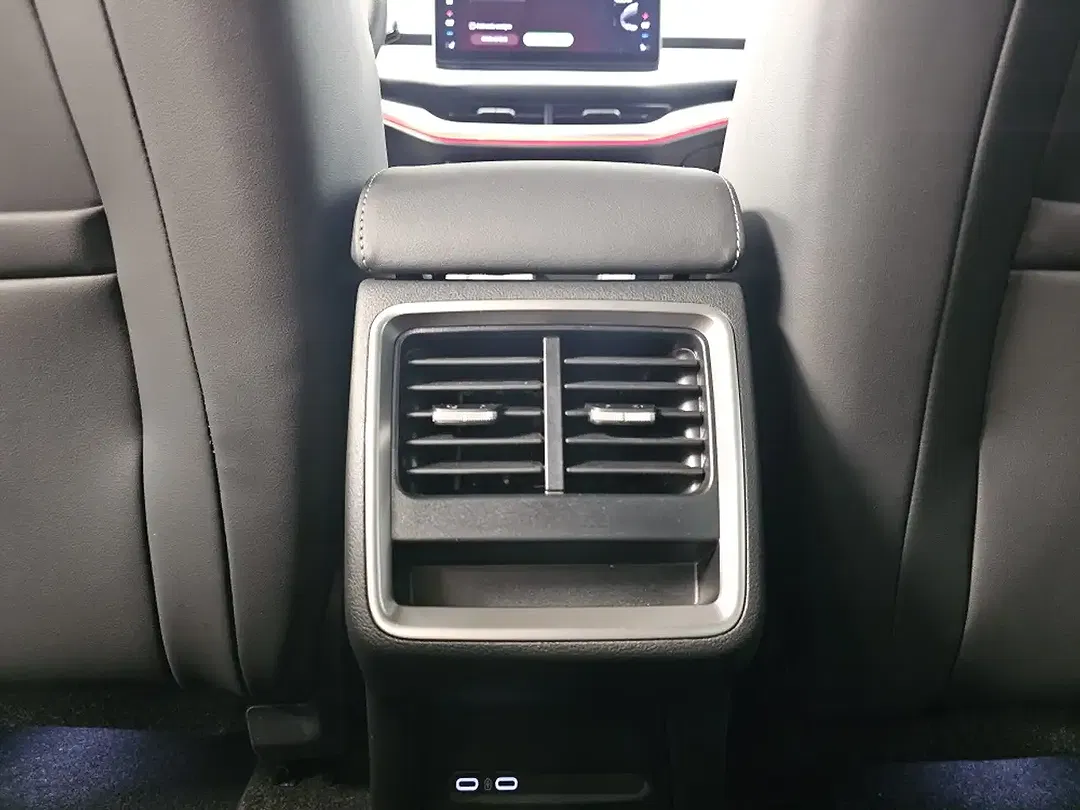 Skoda Elroq - Thumbnail 12