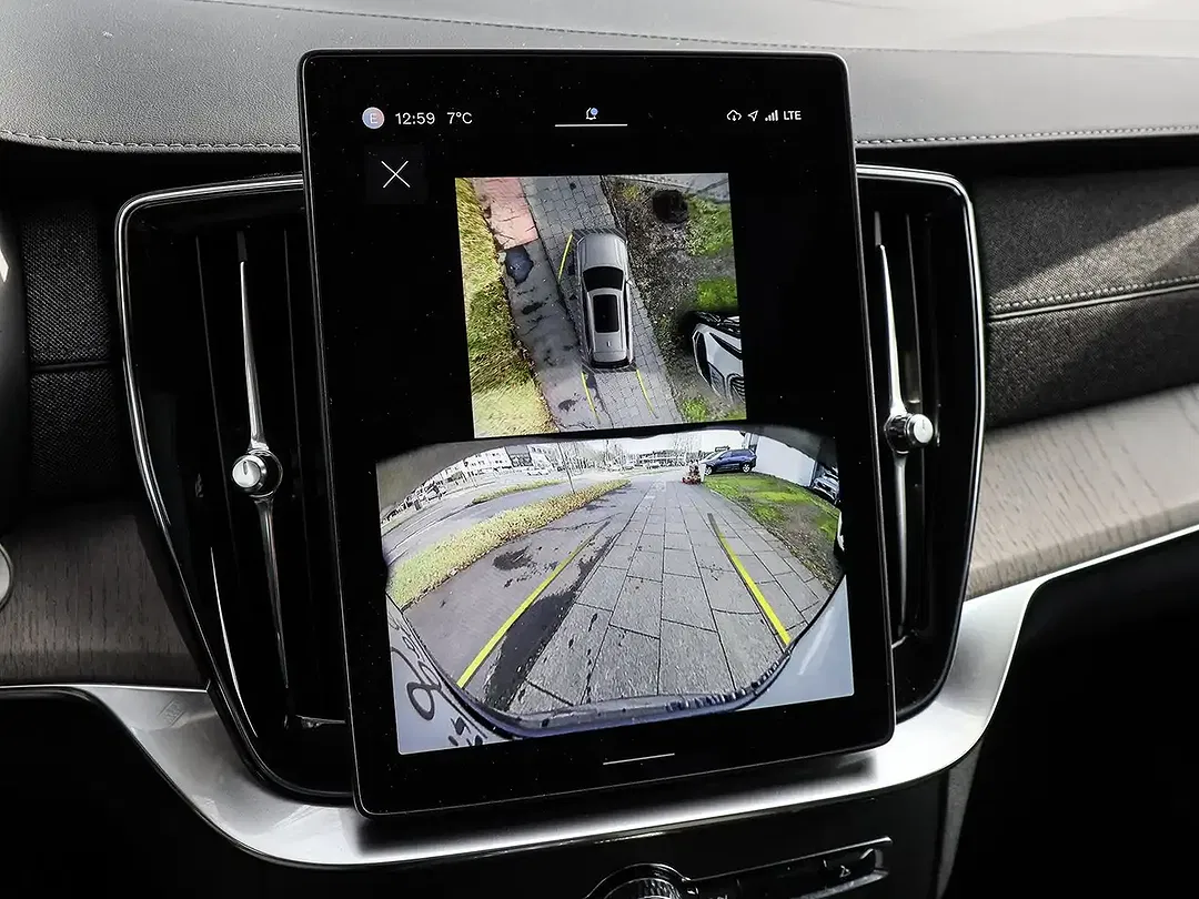 Volvo XC90 - Thumbnail 13