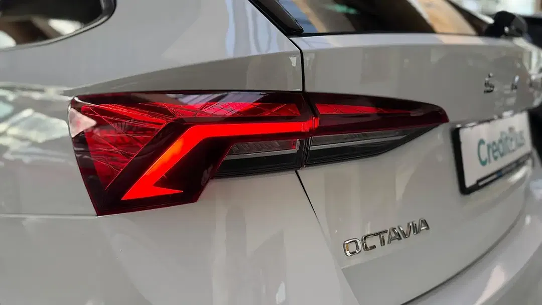 Skoda Octavia - Thumbnail 11