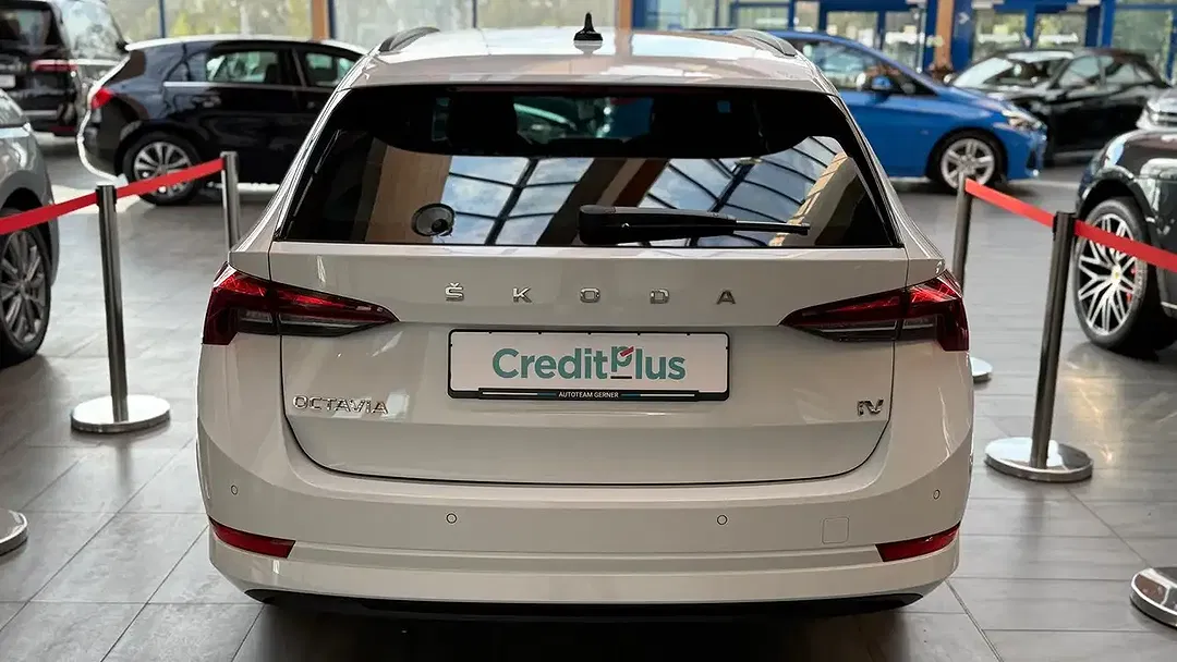 Skoda Octavia - Thumbnail 8