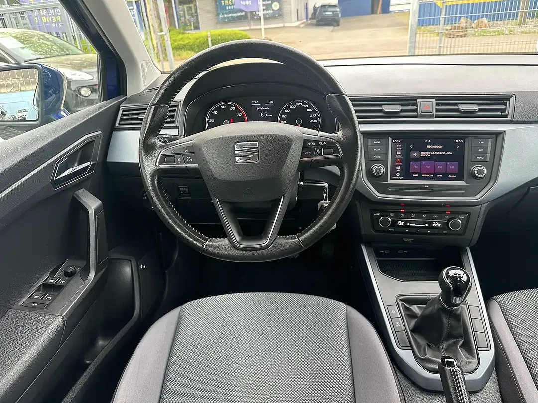 SEAT Arona - Thumbnail 11