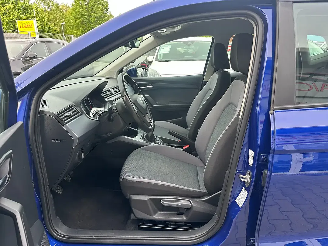 SEAT Arona - Thumbnail 13