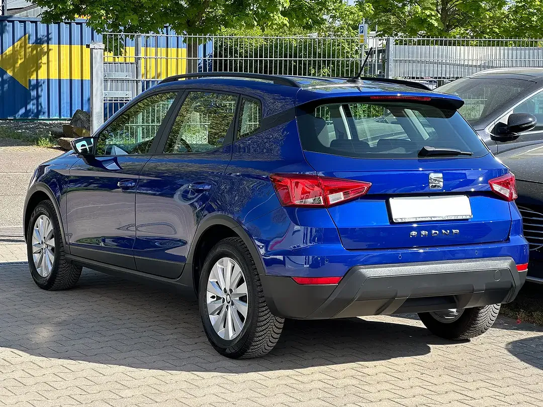 SEAT Arona - Thumbnail 6