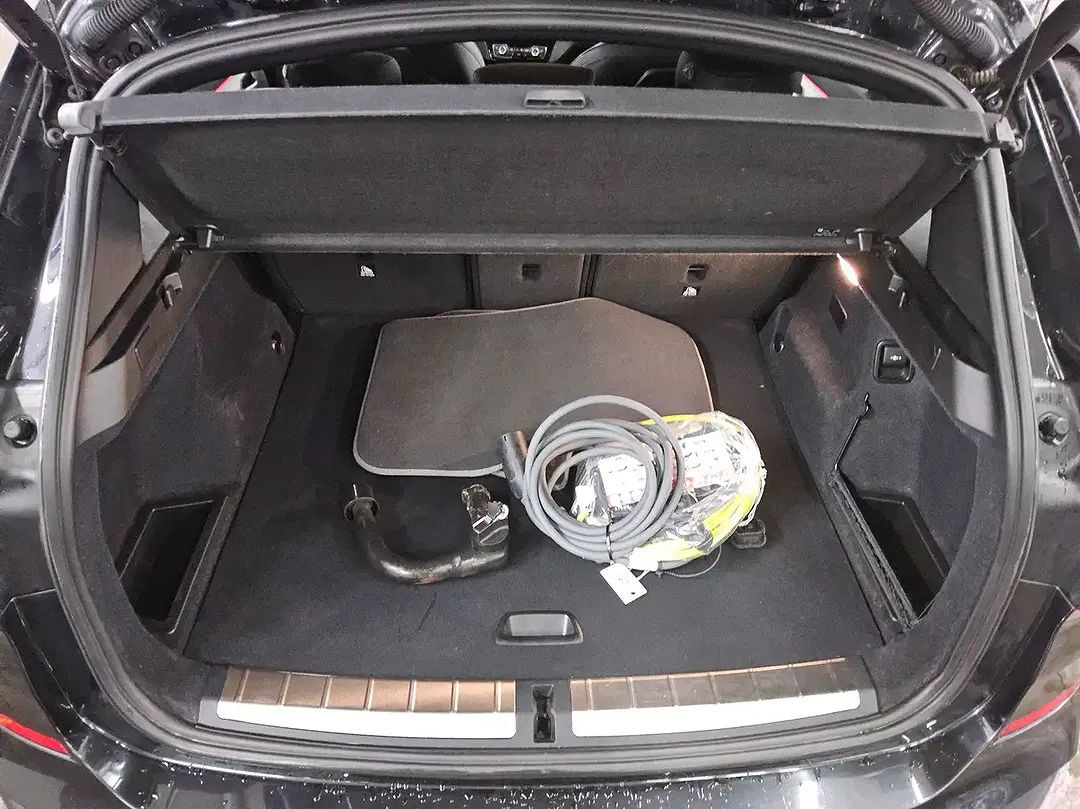 BMW X1 - Thumbnail 6