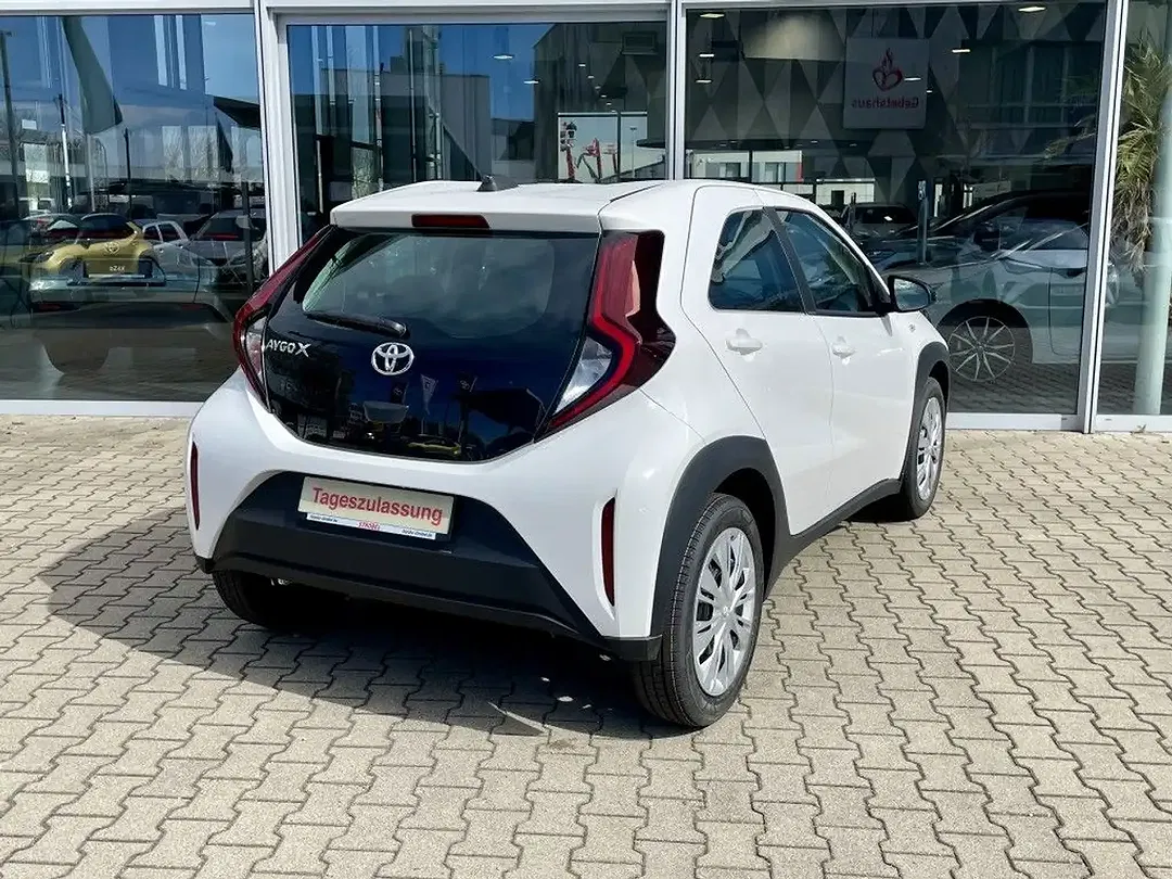 Toyota Aygo X - Thumbnail 4
