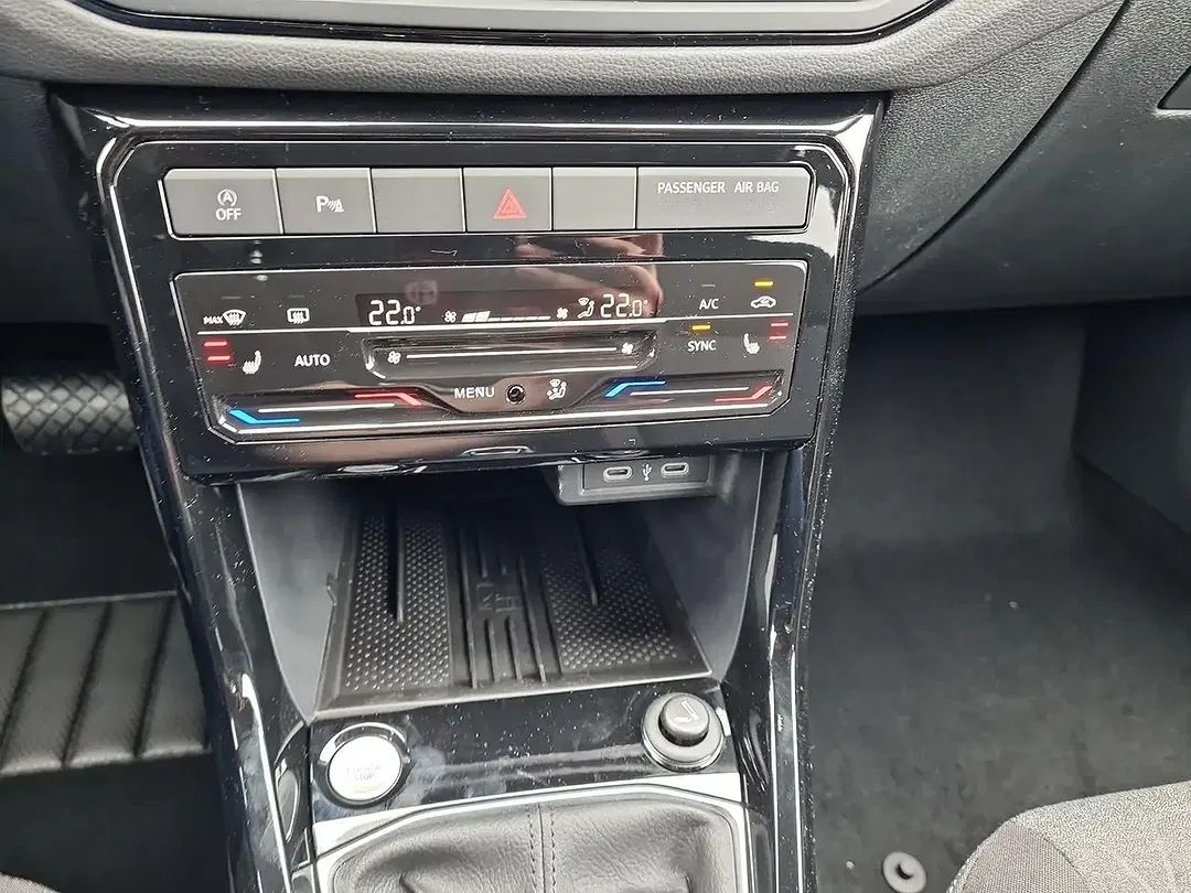 Volkswagen T-Cross - Thumbnail 26