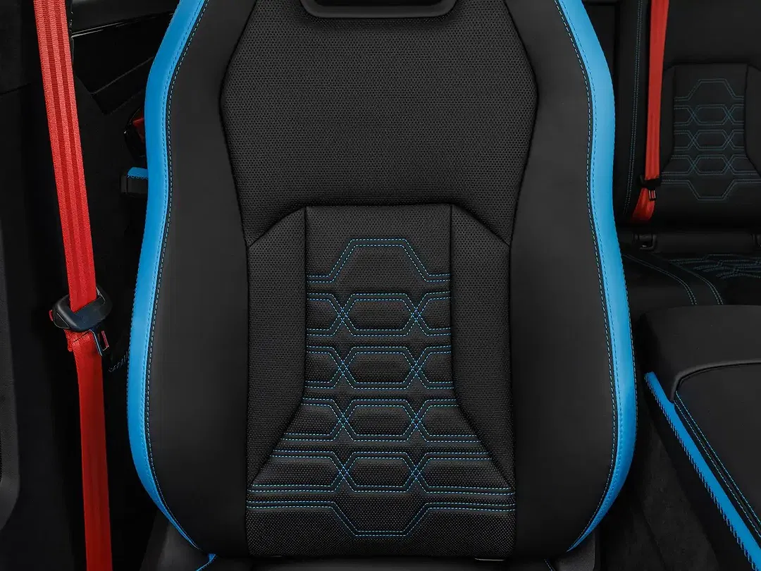 Lamborghini Urus - Thumbnail 13