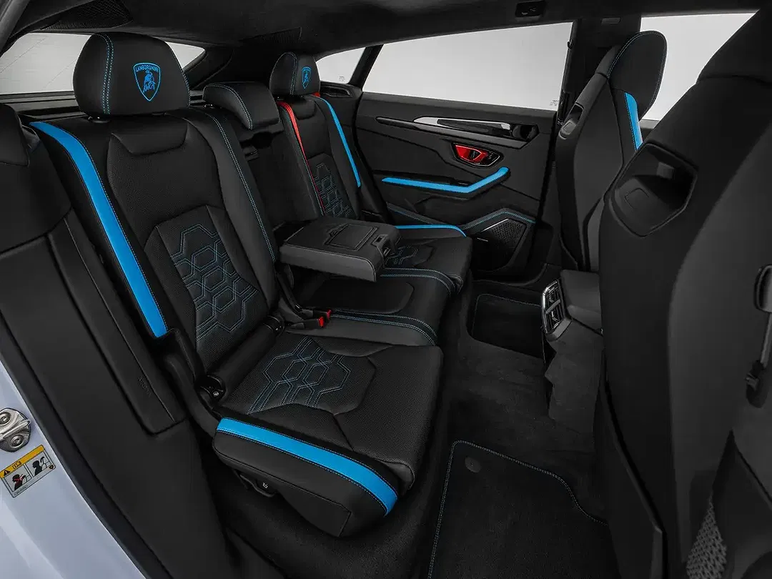 Lamborghini Urus - Thumbnail 15
