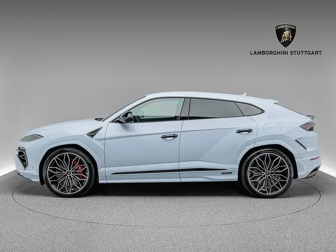 Lamborghini Urus - Thumbnail 3