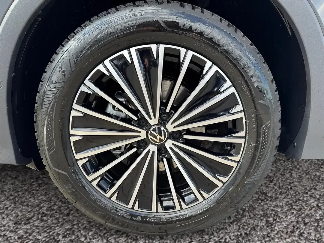 Volkswagen Tiguan - Thumbnail 7