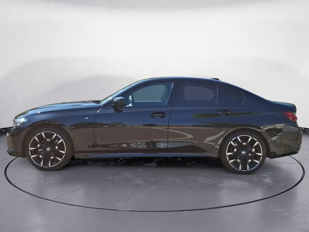 BMW 320 - Thumbnail 2