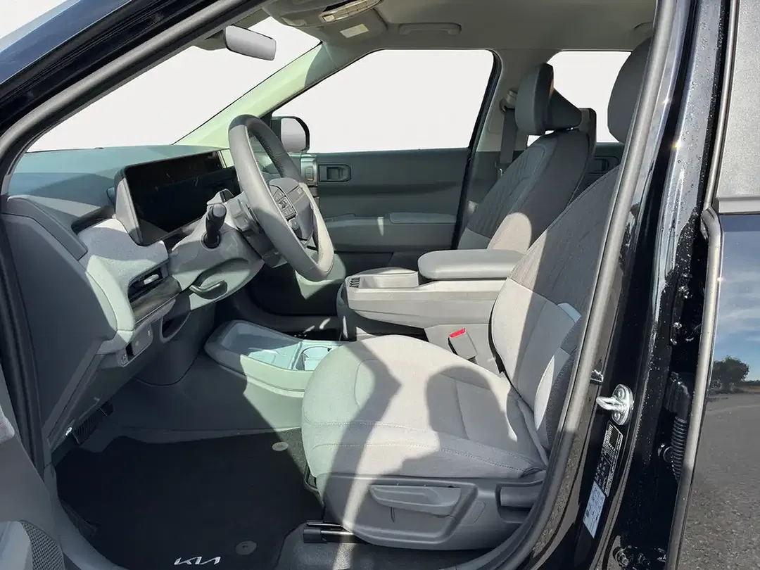Kia EV3 - Thumbnail 7