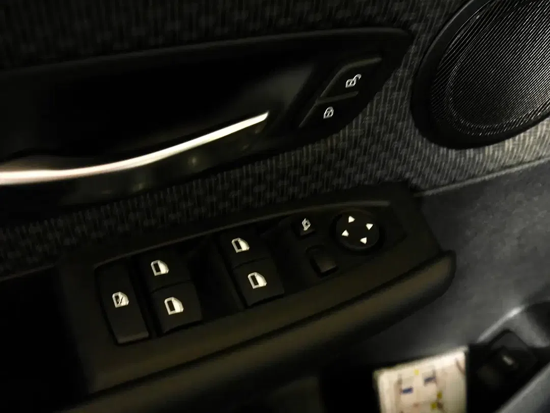 BMW 225 - Thumbnail 11