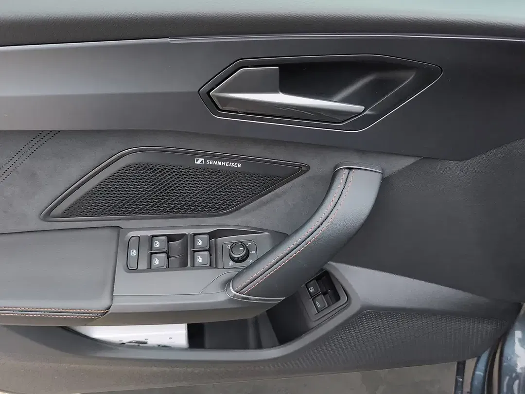 CUPRA Leon - Thumbnail 12
