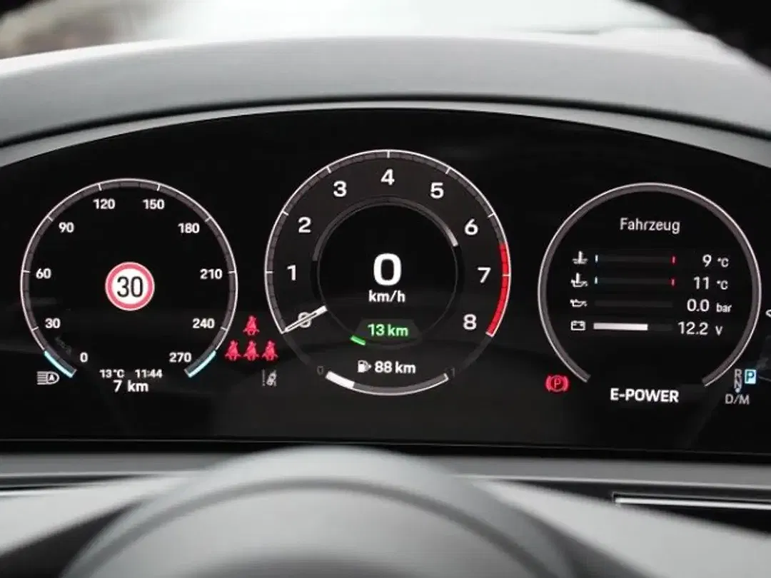 Porsche Cayenne - Thumbnail 15