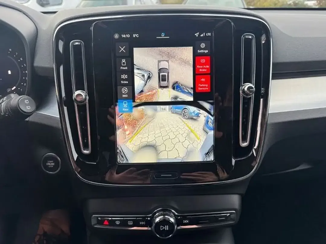 Volvo XC40 - Thumbnail 11