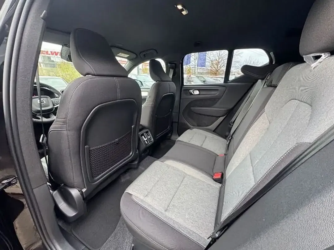 Volvo XC40 - Thumbnail 13