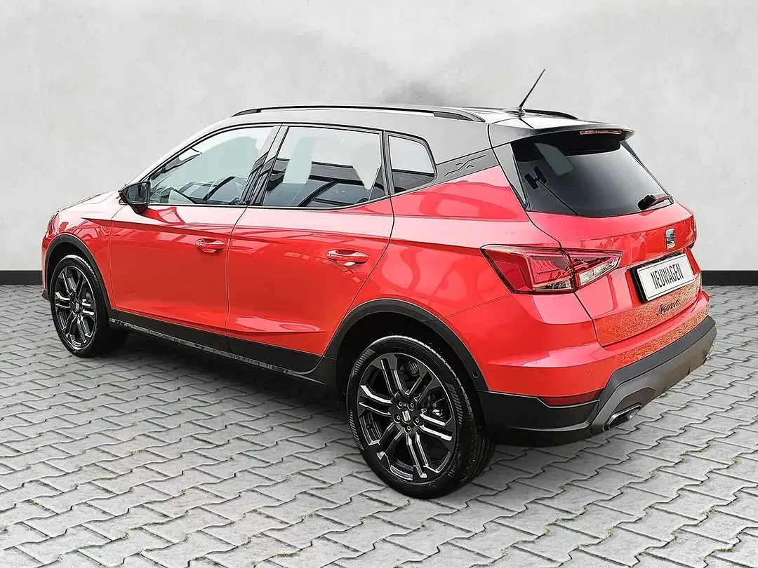 SEAT Arona - Thumbnail 5