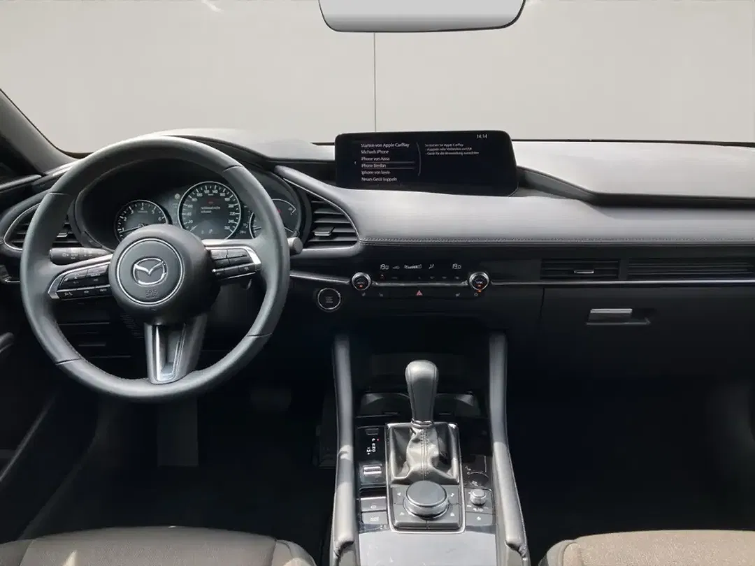Mazda 3 - Thumbnail 12