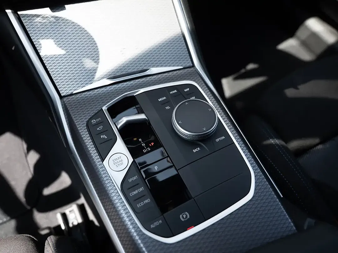 BMW 320 - Thumbnail 10