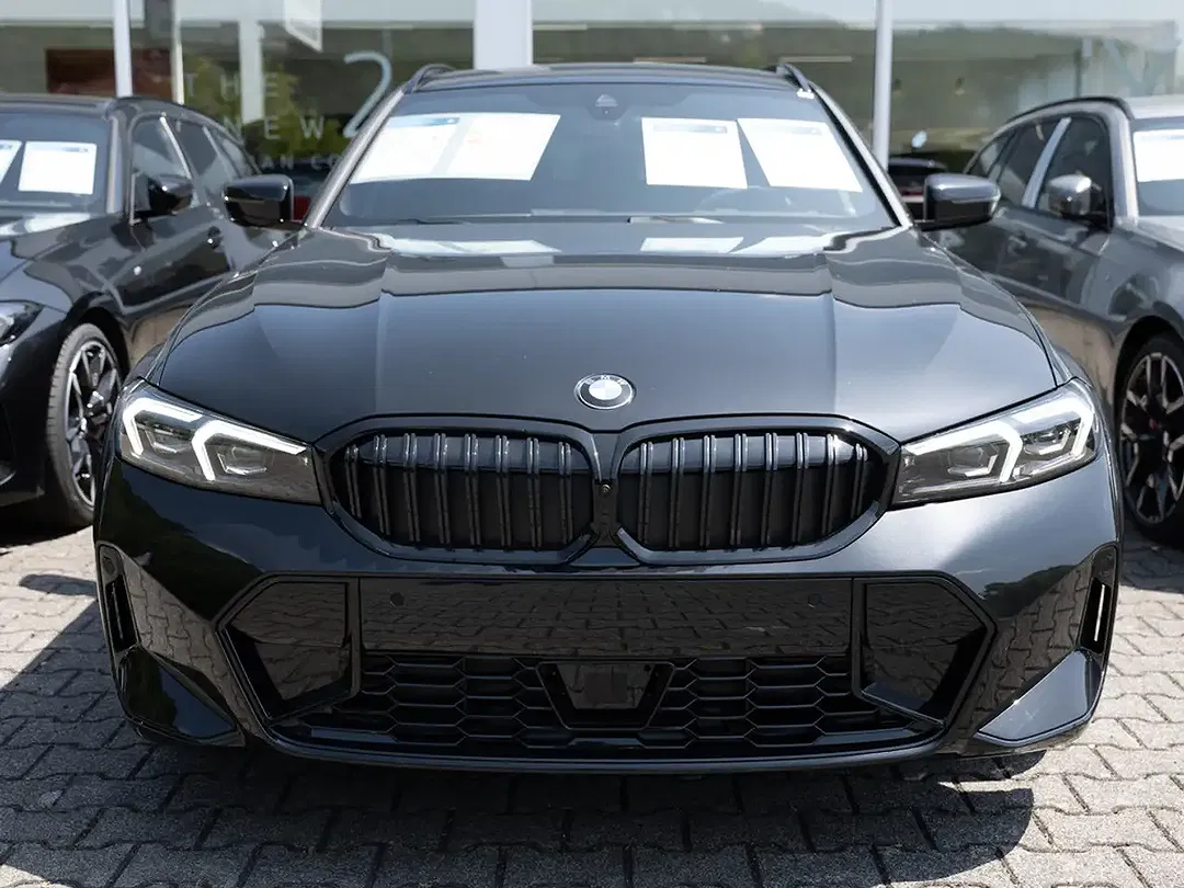 BMW 320 - Thumbnail 3