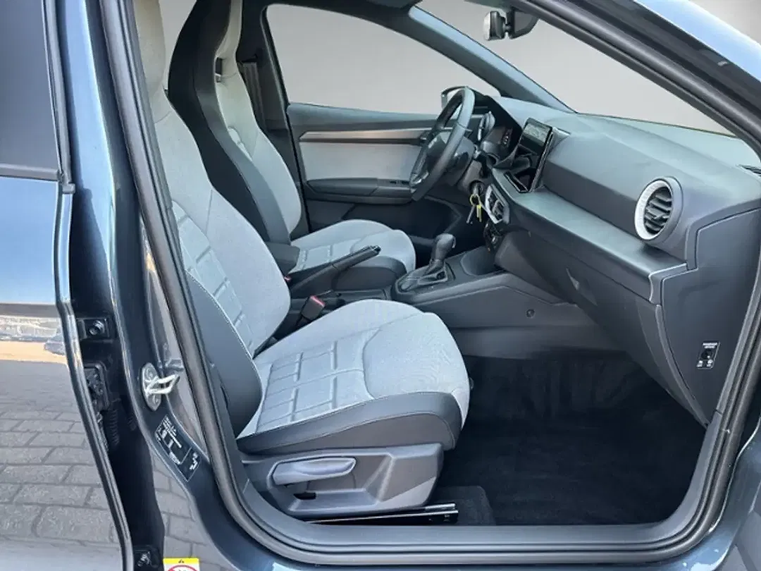 SEAT Ibiza - Thumbnail 10