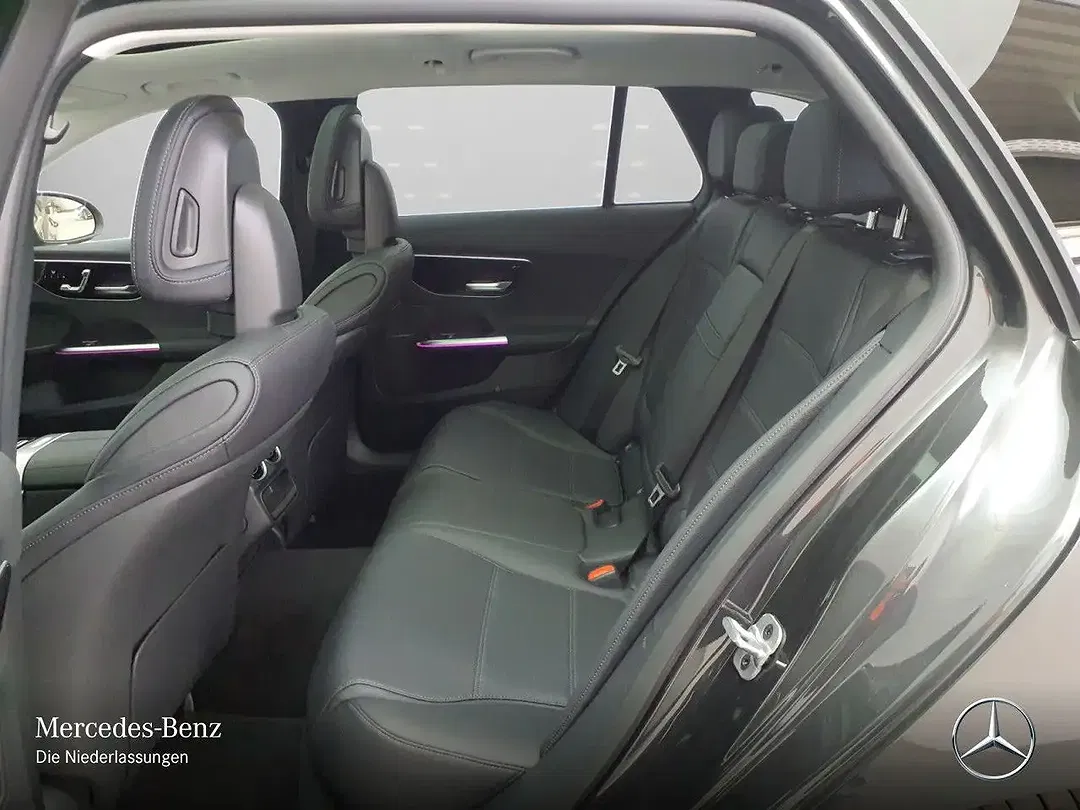 Mercedes-Benz C 300 - Thumbnail 11