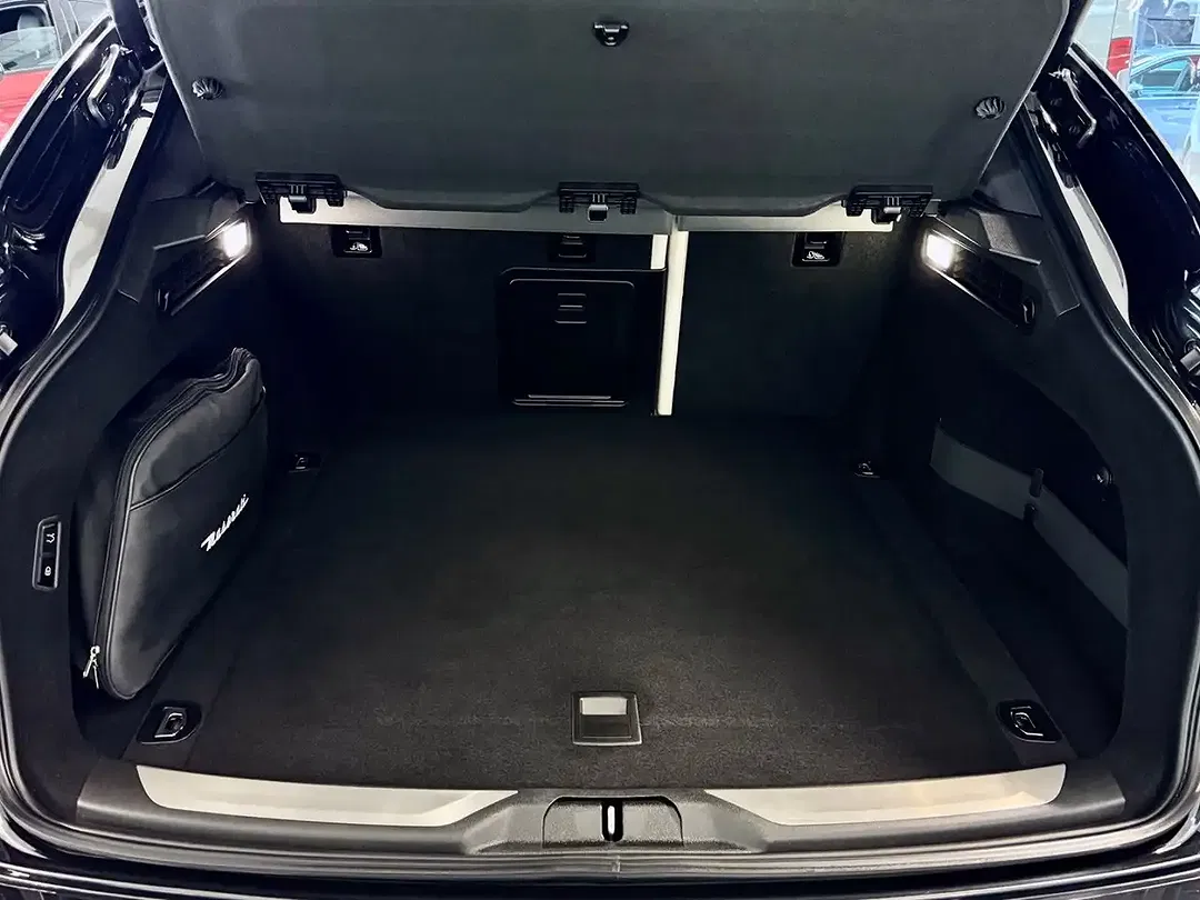Maserati Levante - Thumbnail 12