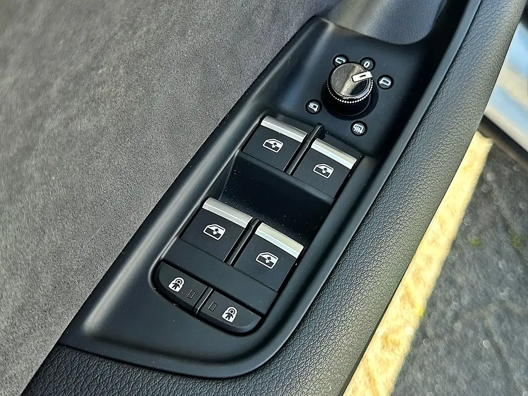 Audi Q7 - Thumbnail 8