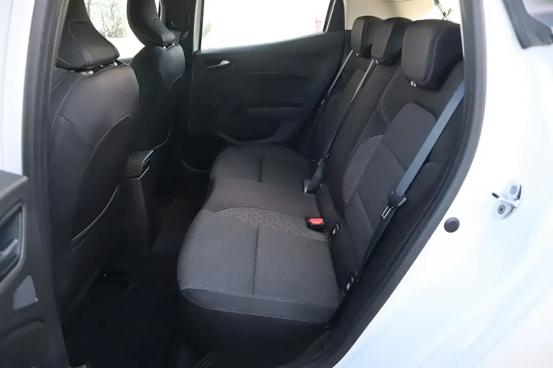 Renault Clio - Thumbnail 10