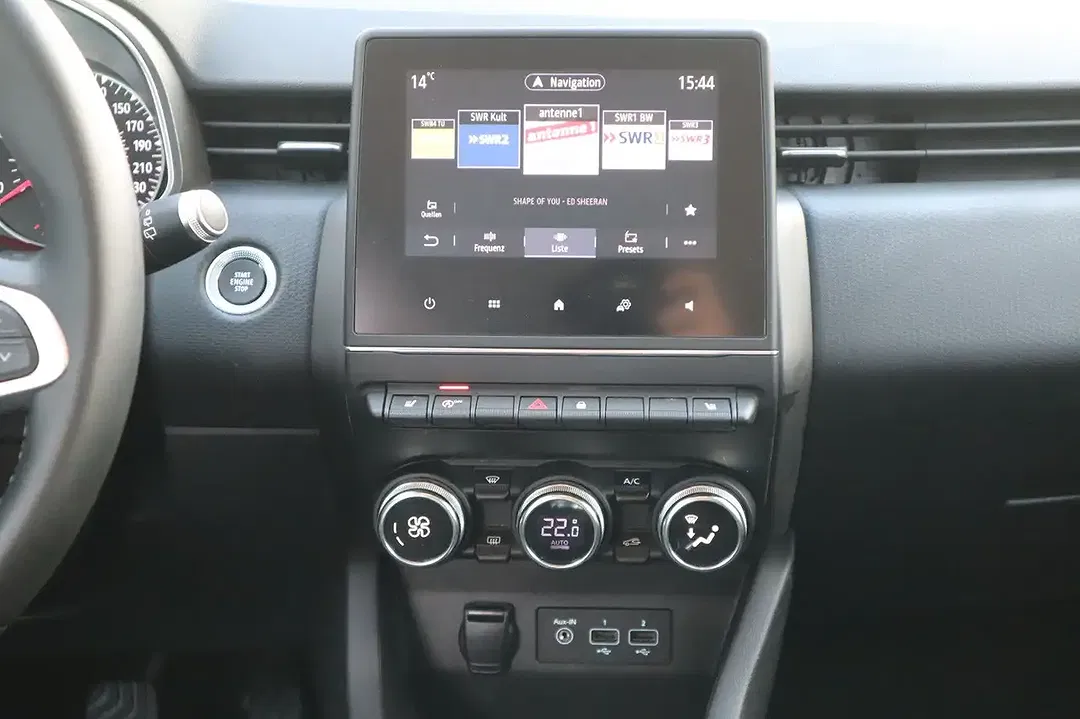 Renault Clio - Thumbnail 13