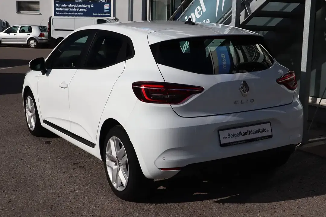 Renault Clio - Thumbnail 4