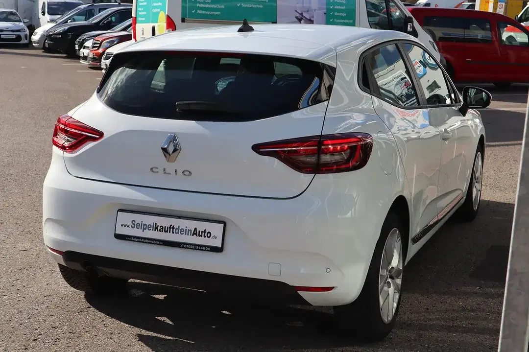 Renault Clio - Thumbnail 6