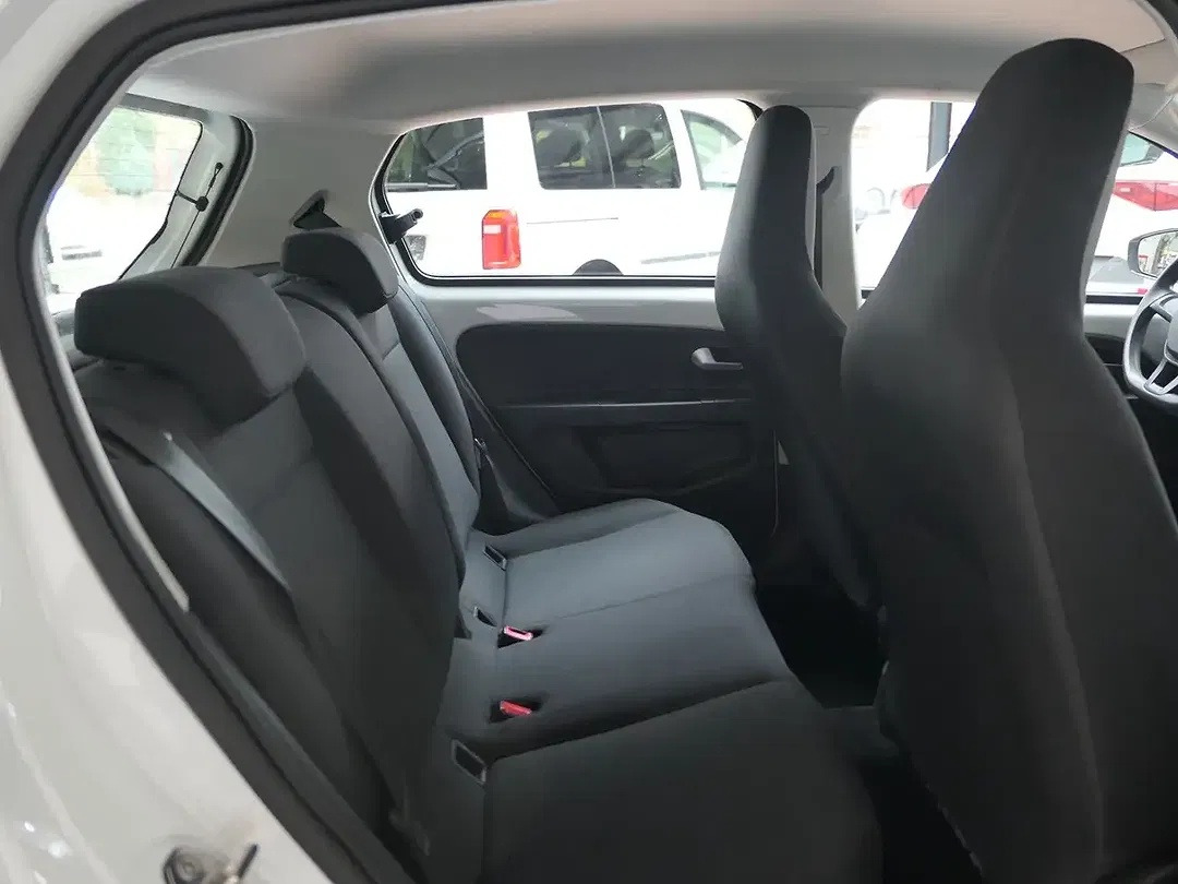 Volkswagen up! - Thumbnail 9