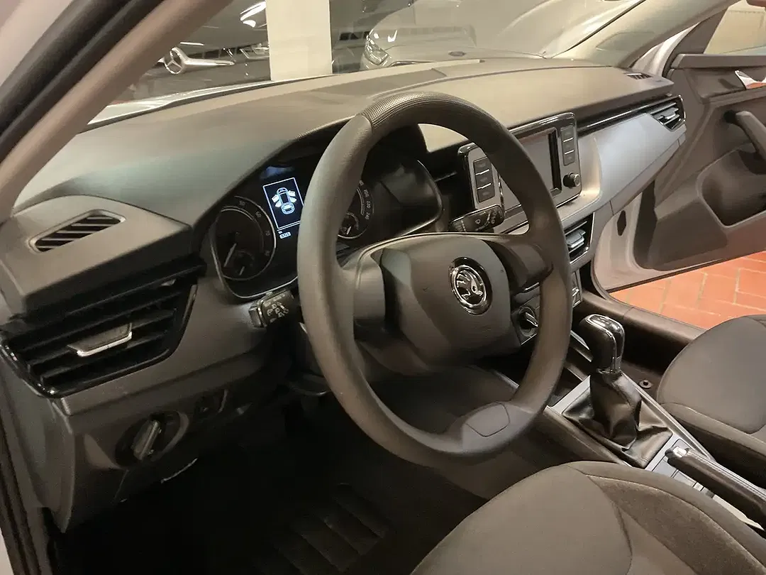 Skoda Scala - Thumbnail 6